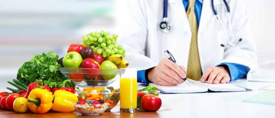 اخصائي تغذية علاجية في الرياض